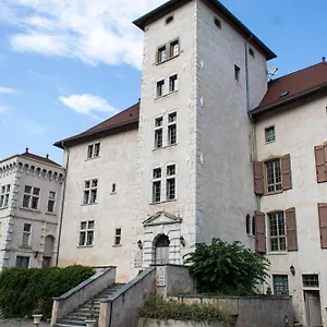 Aparthotel Tempologis - Chateau De La Rochette, Fontaine (Rhone-Alps)